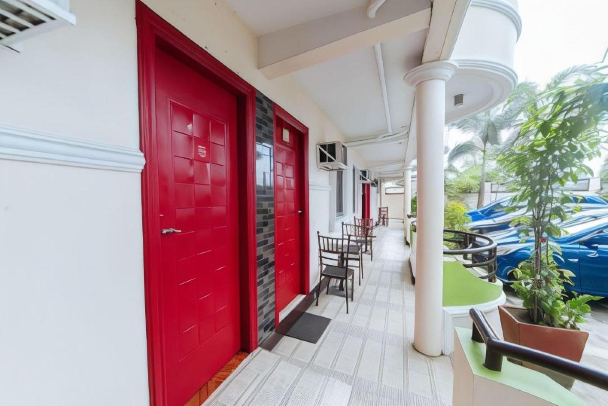 ホテル Reddoorz At Tagaytay Road タガイタイ エクステリア 写真